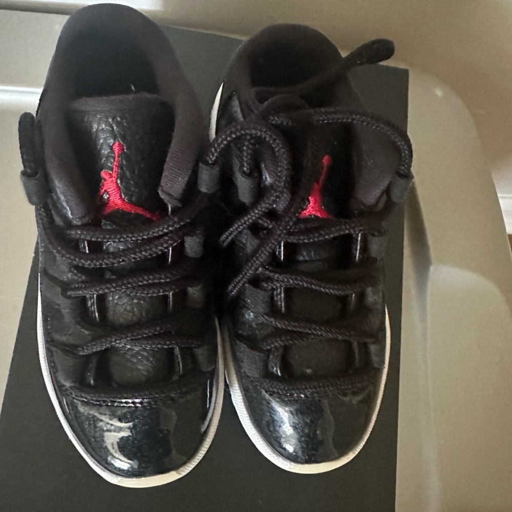 Toddler Jordan 11 lows